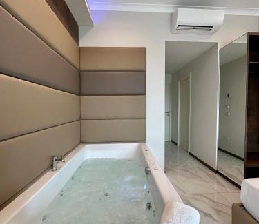 Chiaia House | Imperatrice Suites