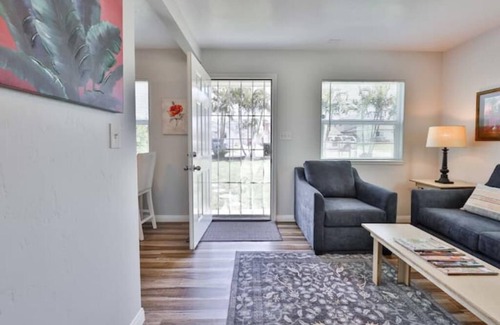 Imperial Beach House | Imperial Beach close to it all