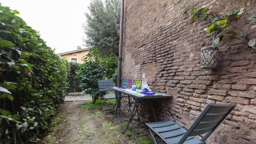 Ripa Apartment | Imperial Forum Rental in Rome