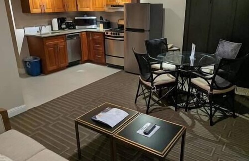 Waikiki Resort | Imperial Hawaiian Vacation Club Resort, Hot Tub!