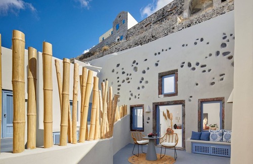 Pyrgos Villa | Impressive Santorini Apartment | 1 Bedroom Suite | Apartment Moe | Furnished.