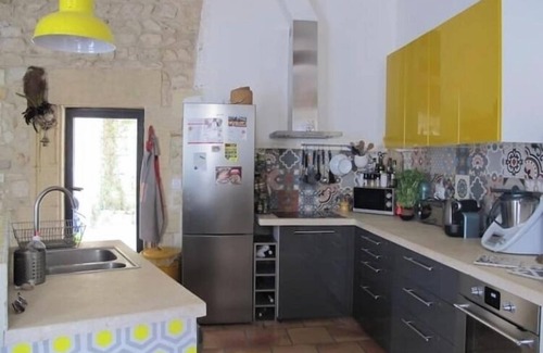 Montfrin House | In a historic 12th-century building