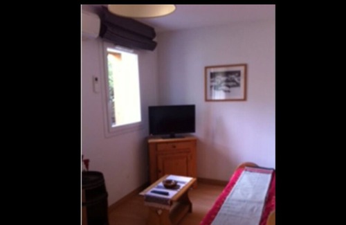 Ax-les-Thermes Apartment | In a tourist residence *** built in 2011 with swimming pool