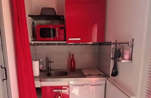 Rognac Apartment | In Provence, beautiful independent studio, fully equipped