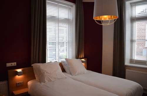 Zuidhorn Hotel | In 't Holt 1654
