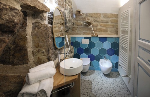 Lu Bagnu Apartment | In the center of the ancient Borgo delightful apartment, equipped with all comforts