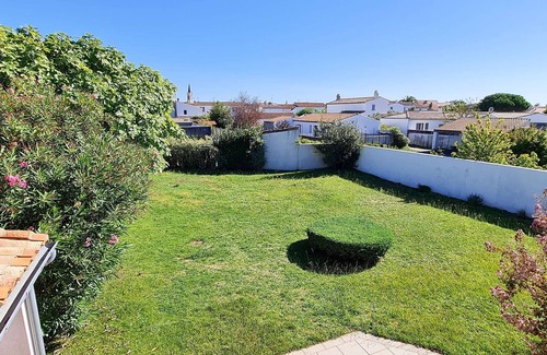 La Couarde-sur-Mer House | In the heart of Couarde, superb family villa