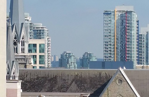 Central Apartment | IN THE HEART OF DOWNTOWN VANCOUVER