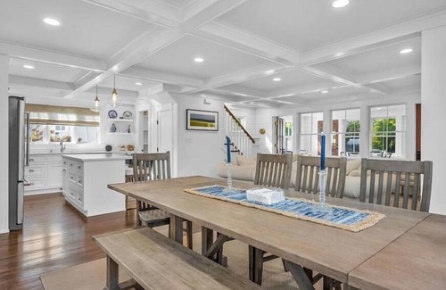 Osterville House | In the Heart of Osterville Village Newly renovated Pets considered RPMS087
