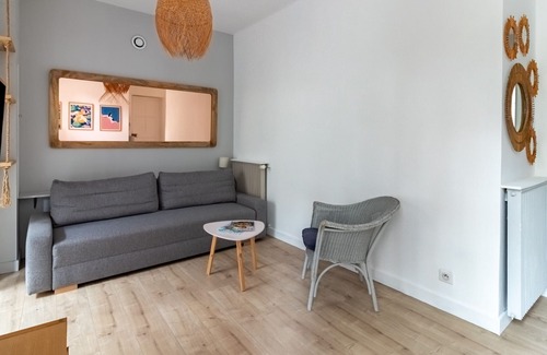 Canclaux Apartment | In the heart of the city, city-break for 8