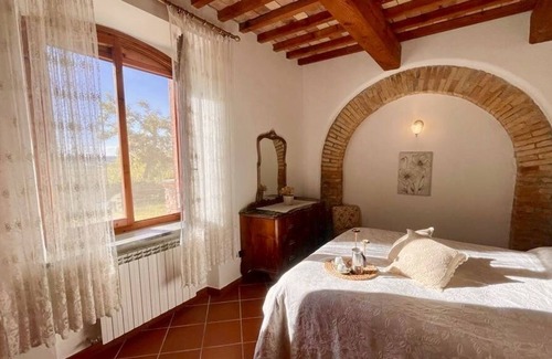 Santa Luce House | In the Heart of Tuscany, fabulous Farmhouse surrounded by greenery and with every comfort!