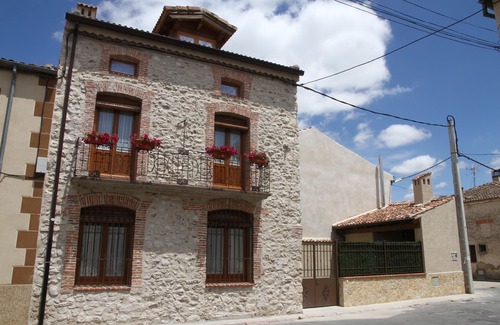 Fuenterrebollo Cottage | In the Hoces del Duratón Natural Park, Segovia