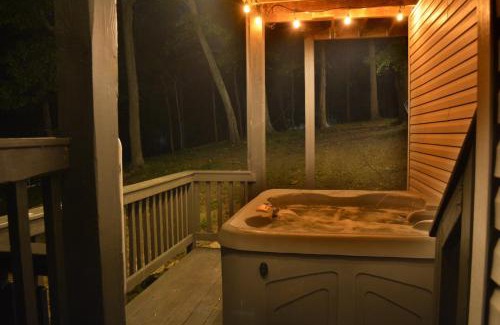 Massanutten Ski Chalet | In The Woods - 5 BR Chalet with Game Room, Fire Table and Hot Tub