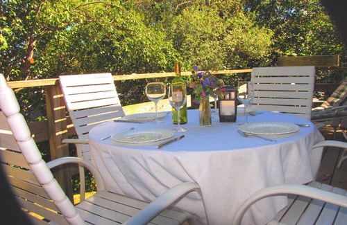 Vineyard Haven House | IN-TOWN-WALK TO EVERYTHING! Adorable & Affordable! Cozy Cape Style Home!