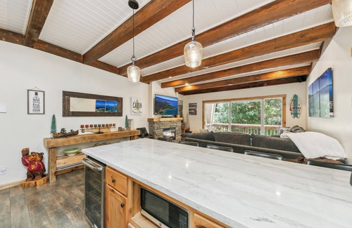 Incline Village Condo | Incline Village Cozy Ski Lease - Charming Mountain Retreat Minutes from Slopes