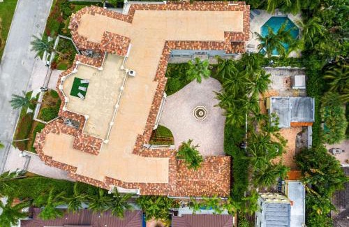 Idlewyld House | Incredible 9 Bedroom 11 Bath Idlewyld Mansion