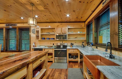 Gatlinburg - Pigeon Forge Cabin | Incredible Cabin with Private Indoor Pool, Theater, Views and Outdoor Living