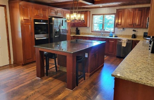 Treasure Lake House | Incredible Lakefront Property with Year-Round Hot Tub - SLEEPS 20