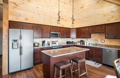 Chalet Village Cabin | Incredible Mountain Views, 4 Master suites, Game Room, Large deck areas