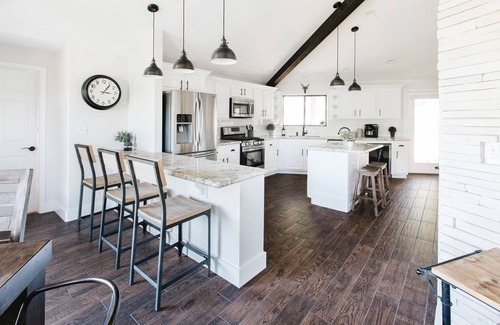 Flagstaff Cabin | Incredible Mountain Views! Flagstaff home in Continental Country Club Sleeps 12