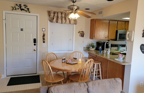 Gatlinburg - Pigeon Forge Condo | Incredible mtn views. Indoor pool & hot tub
