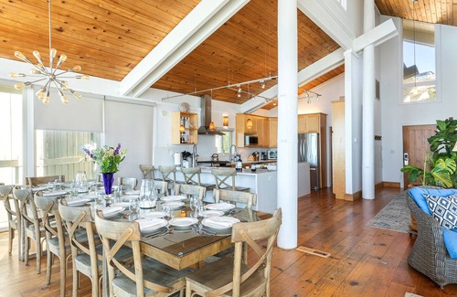 Marin County House | Incredible Ocean Front Home with 3 Master Suites and Secluded Beach
