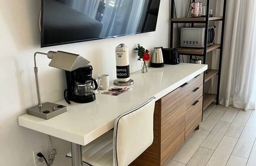 Hallandale Beach Apartment | Incredible Open Views Studio w/Beach Service and Pool