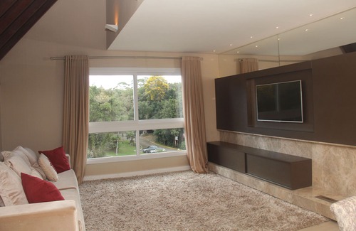 Vila Suica Apartment | Incredible Spacious Apartment in the Center of Gramado