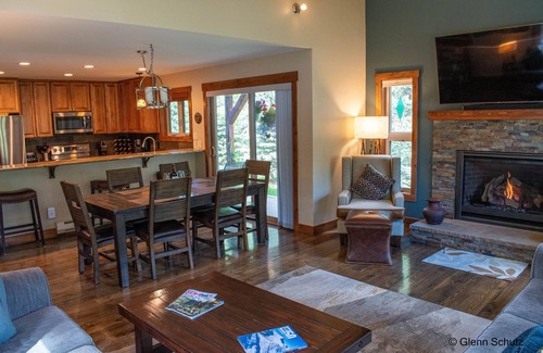 Frisco House | Incredible updated three bedroom Frisco Colorado home. n