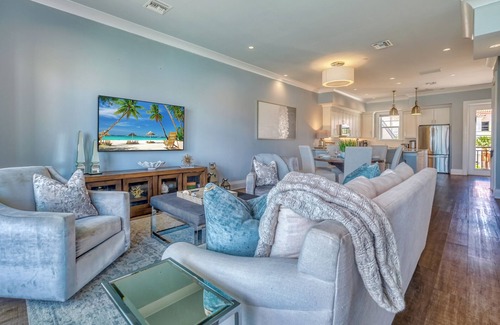 Clearwater Beach House | Incredible Views, Pool/Spa, Dock, Fishing, Walk to beach/Check out Specials!