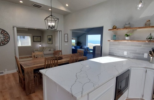 Port Angeles House | Incredible views in Harbor Bluff House