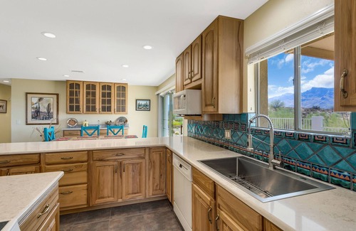Rancho Feliz House | Incredible VIEWS, pool, spa, ping pong table, by GOLF course, bike and walk path