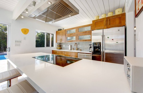 Sunmor House | Incredible William Krisel-designed Alexander house with private pool & spa