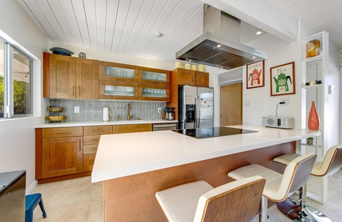 Sunmor House | Incredible William Krisel-designed Alexander house with private pool & spa
