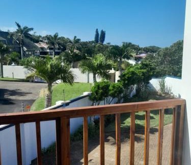 Port Edward House | Indaba Manor Guesthouse