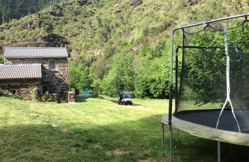 Moissac-Vallee-Francaise House | INDEPENDENT GITE 4/5 P RIVER EDGE 'TROU D'EAU