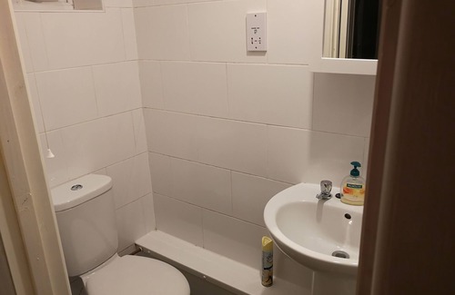 Cambridge House | Independent one bedroom apartment with its own private access