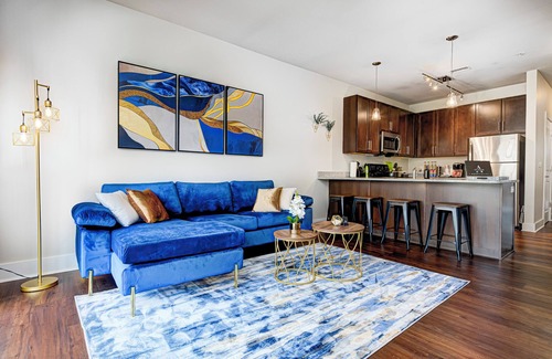 Indianapolis Condo | Indianapolis King Bed Suite In Keystone/Broad-Ripple/Carmel