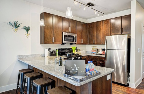Indianapolis Condo | Indianapolis King Bed Suite In Keystone/Broad-Ripple/Carmel
