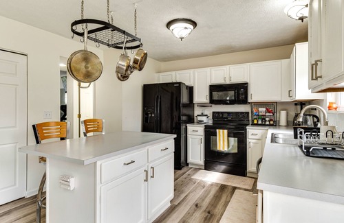 Wayne House | Indianapolis Rental Home w/Gym: Near Speedway!