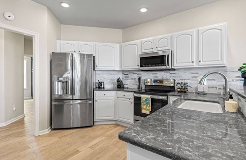 Corolla House | Indigo Sunset on the Sound: New Rental, Dog-friendly, Hot Tub, Short Stays