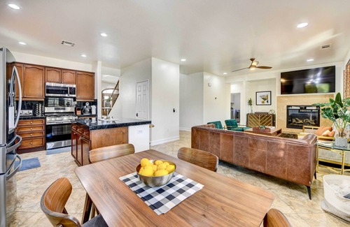 Bella Vida Cottage | Indio Home w/Pool & Hot Tub, 3 Mi to Coachella