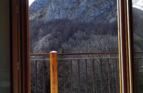 Valloire Ski Chalet | Individual chalet 130 M2 10 Pers. south-facing 4 bedrooms 400 M from RM and ESF