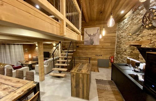 Les Brevieres House | Individual chalet la grange very close to the slopes