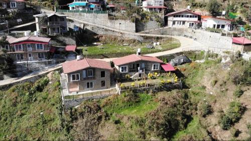Mukteshwar Hotel | Indus Valley Homestay