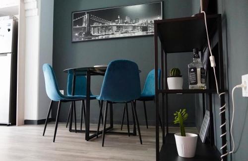 Lesvos Apartment | Industrial Design Bungalow – 2 min to Center, Wifi