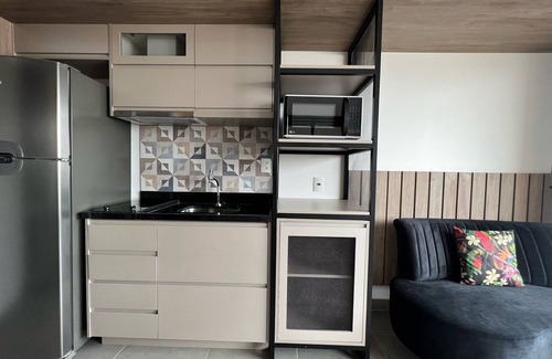 Pinheiros House | Industrial studio in the heart of Pinheiros with complete leisure area and pool with an awesome view