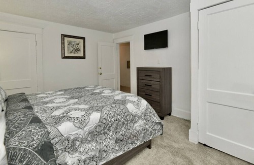 Indianapolis House | Indy's Cozy Nook: Min from Downtown Indianapolis