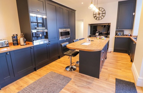 Morecambe House | INGLEMEAD, pet friendly, country holiday cottage in Morecambe