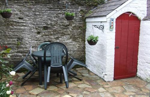 Kinsale House | Inglenook